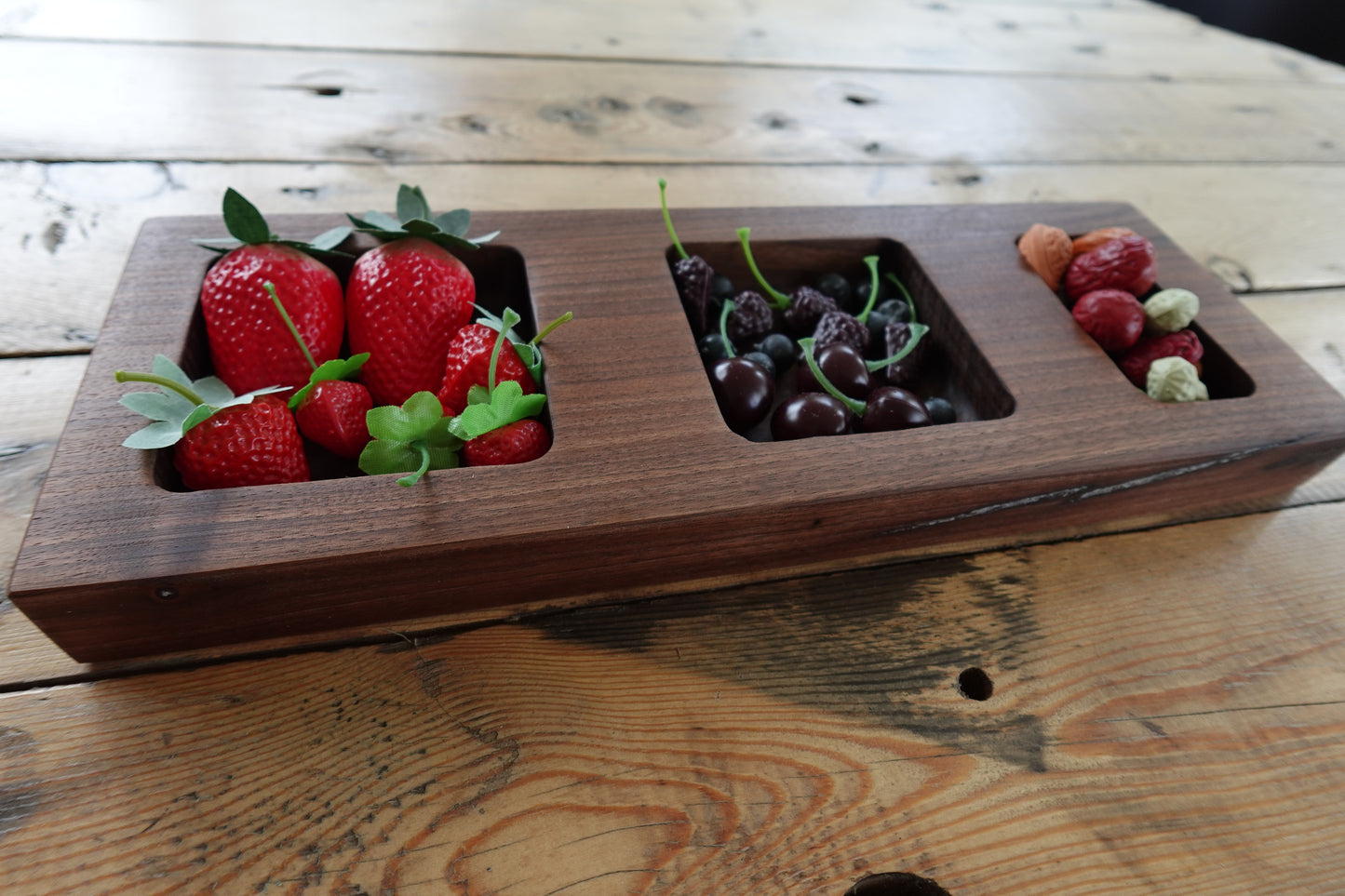 Indiana Walnut Fruit/Snack/Nut Serving Tray
