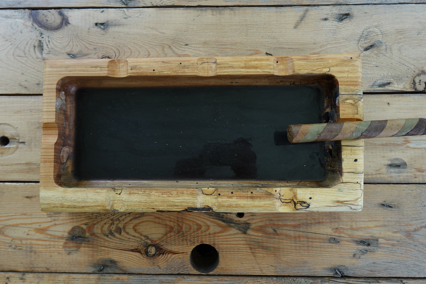 2272024RO3 Cigar Ashtray