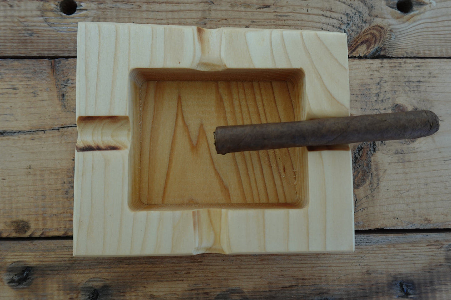 Indiana Pine 4 Slot Ashtray 422024P1