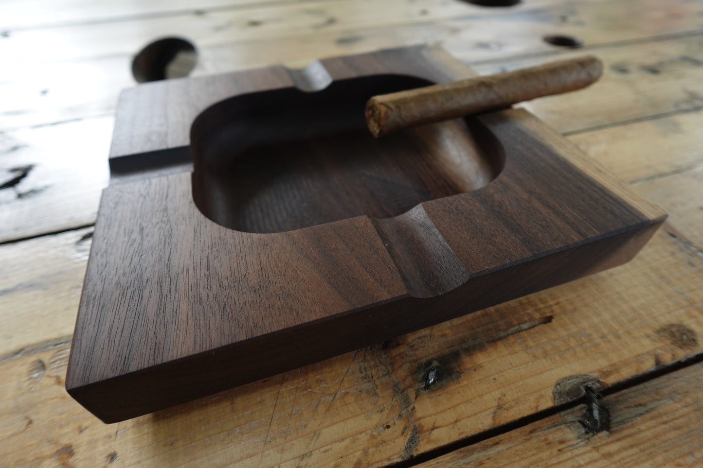 Walnut Cigar Ashtray 932024W4