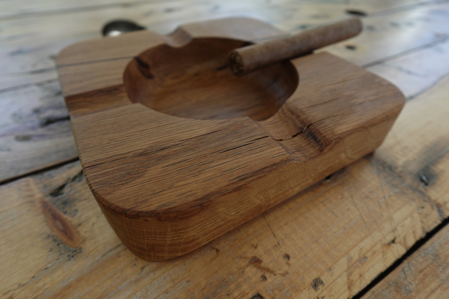 4 Slot Indiana White Oak Cigar Ashtray 092024WO1