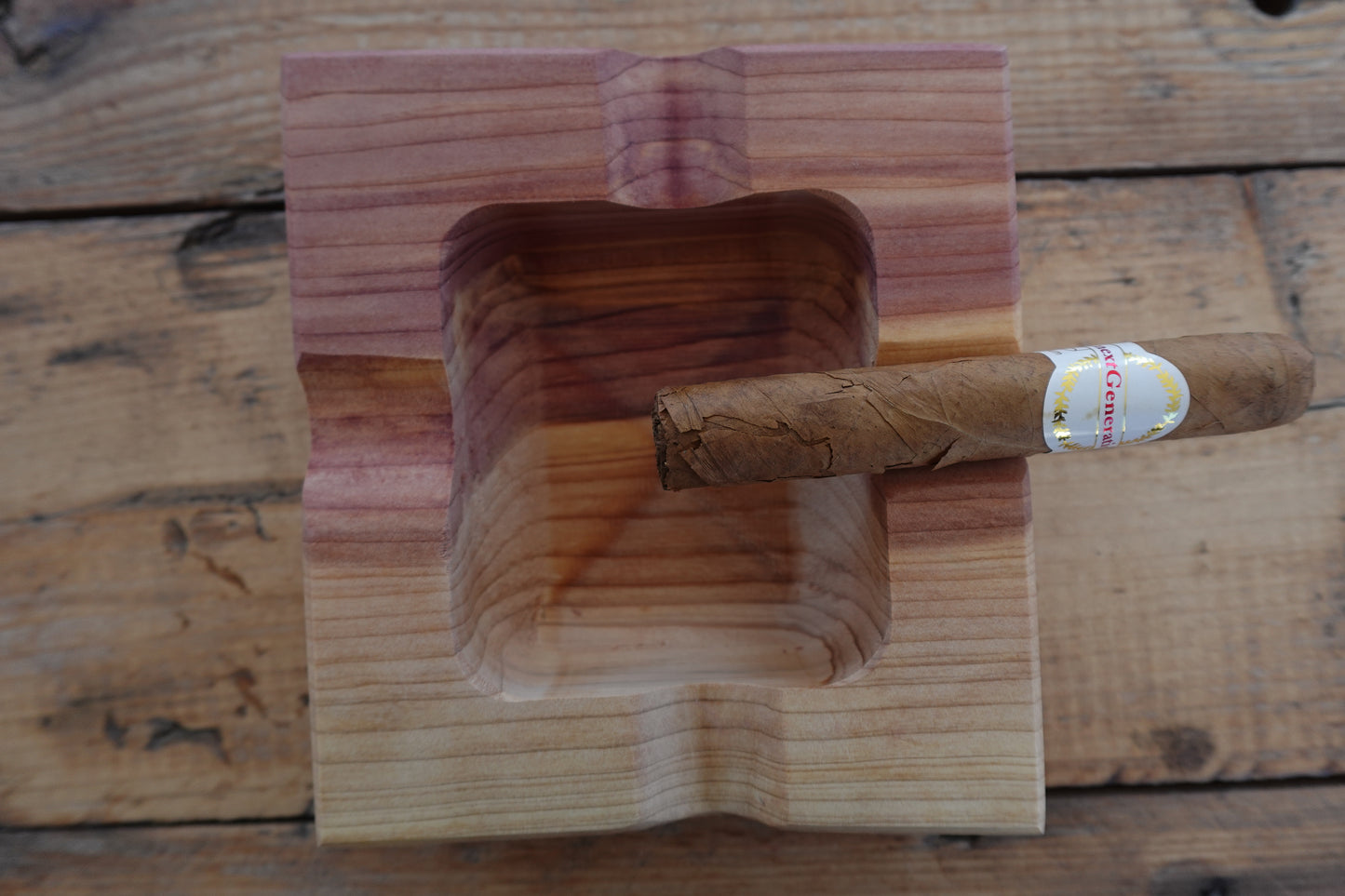 Indiana Red Cedar Cigar Ashtray 11182024RC2