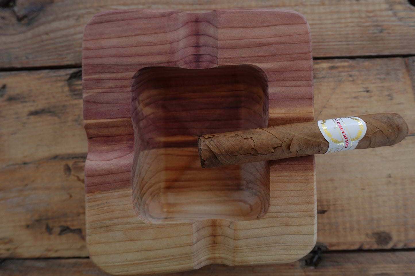 Indiana Red Cedar Cigar Ashtray 11182024RC4