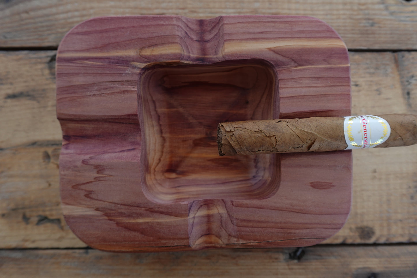 Indiana Red Cedar Cigar Ashtray 11182024RC5