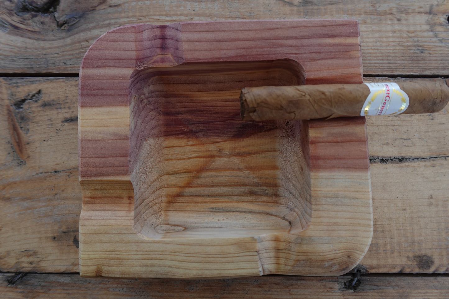 Indiana Red Cedar Cigar Ashtray 11182024RC6