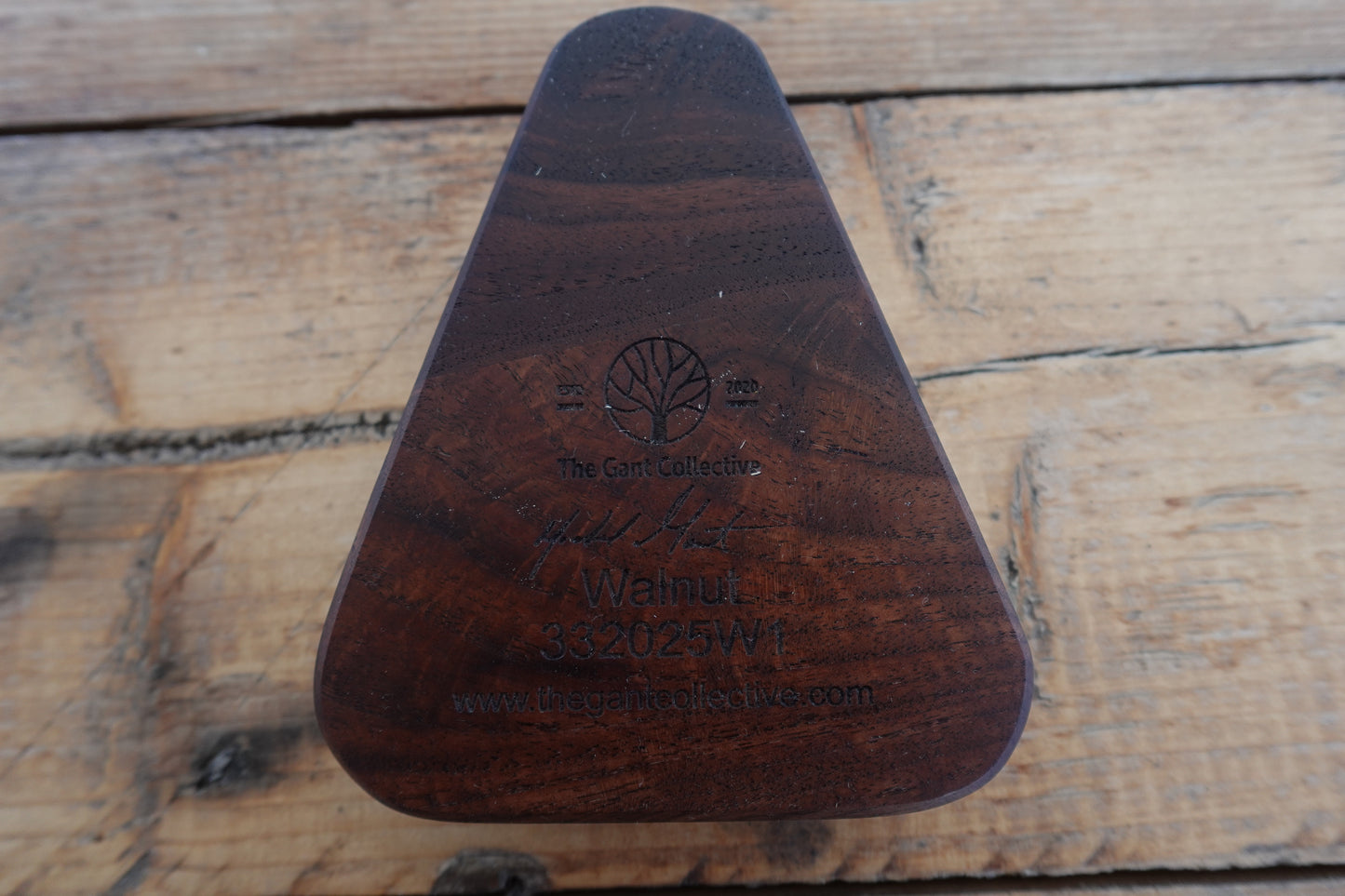 332025W1 1 Finger Indiana Walnut Cigar Ashtray