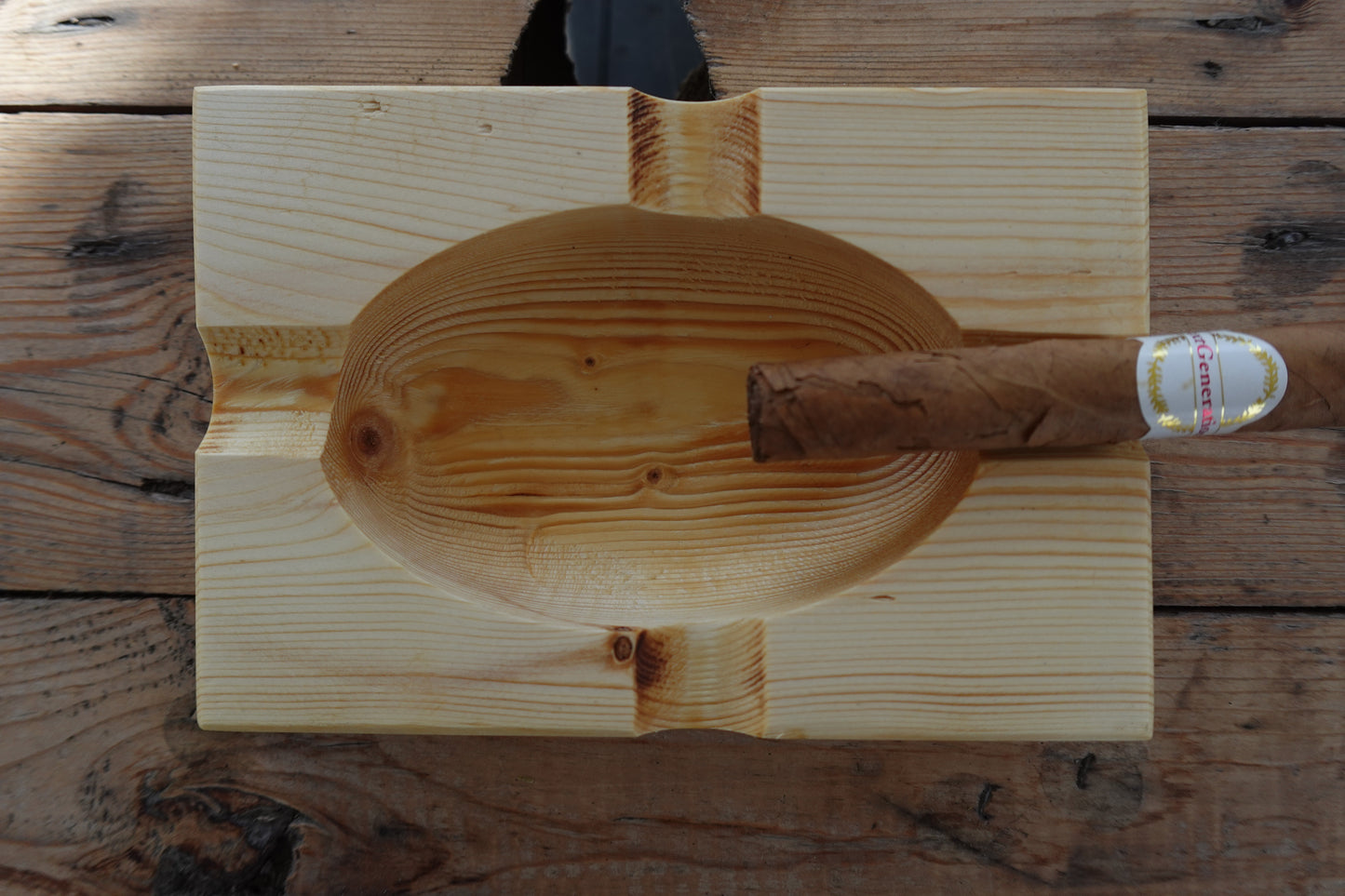 Indiana Pine 4 Slot Cigar Ashtray 1113202PS3S4