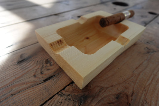 1113032PS4S4 Indiana Pine Four Finger Cigar Ashtray