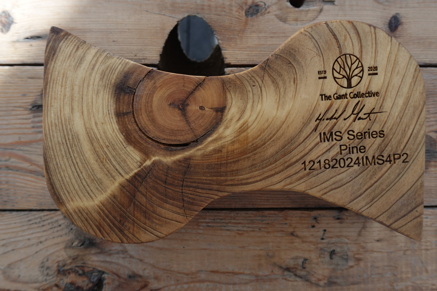 Officially Licensed Indianapolis Motor Speedway Cigar Ashtray 1182024IMS4SP2