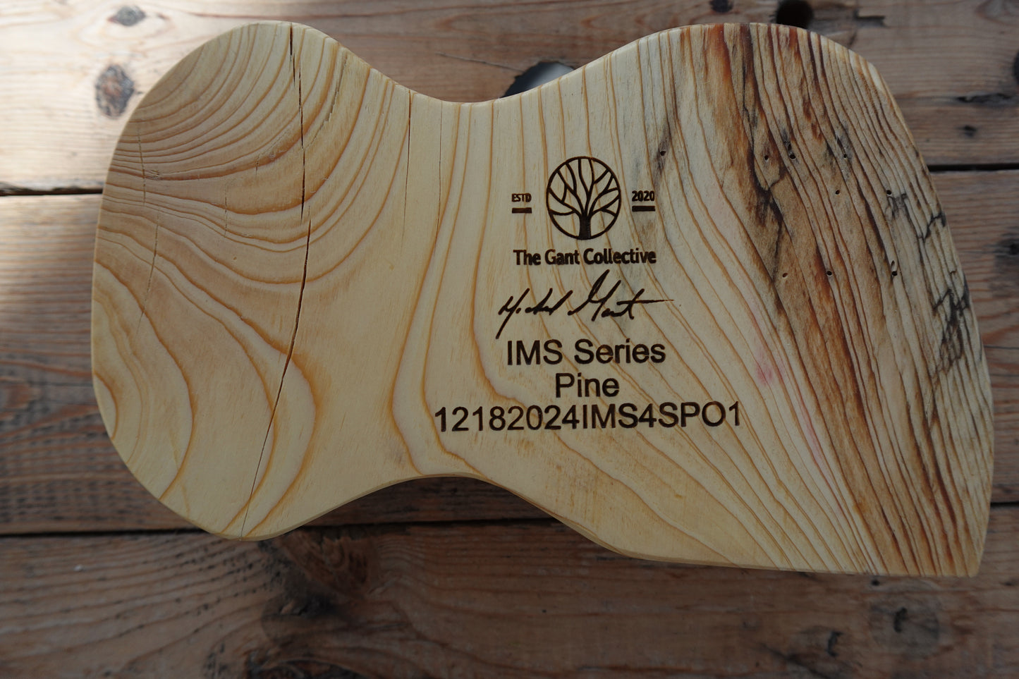 Officially Licensed Indianapolis Motor Speedway Cigar Ashtray 1182024IMS4SP01