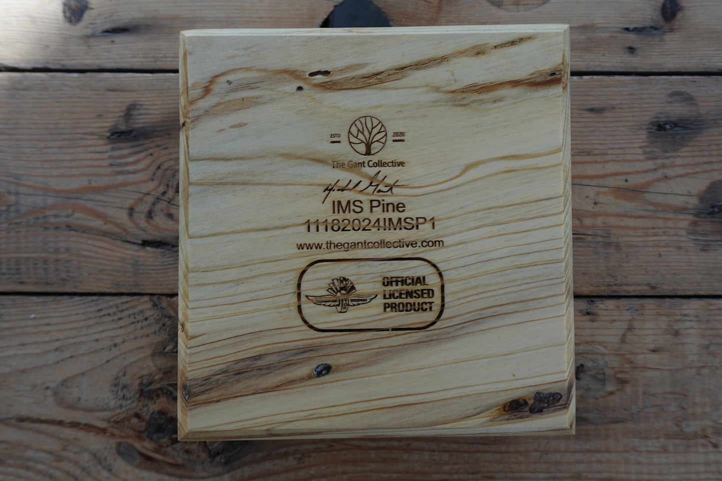 Officially Licensed Indianapolis Motor Speedway Cigar Ashtray 1182024IMSP1