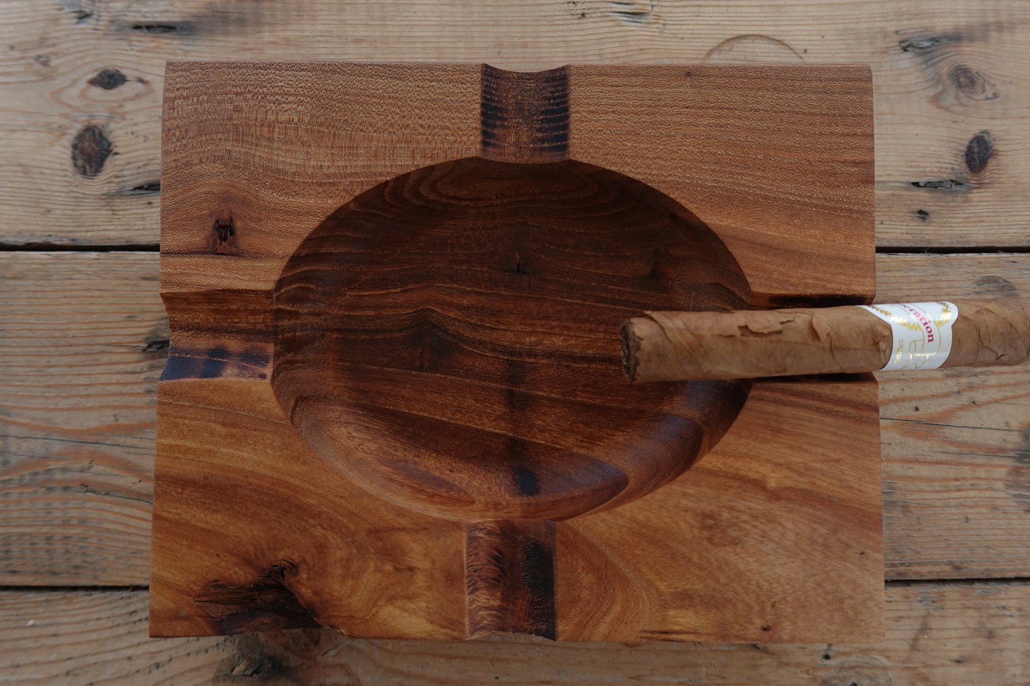 American Elm 4 Slot Cigar Ashtray 1113032AES4S1