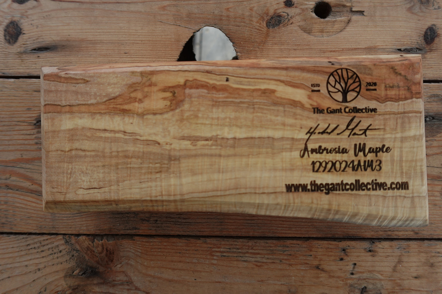 Ambrosia Maple 2 slot Cigar Ashtray 1292024AM3