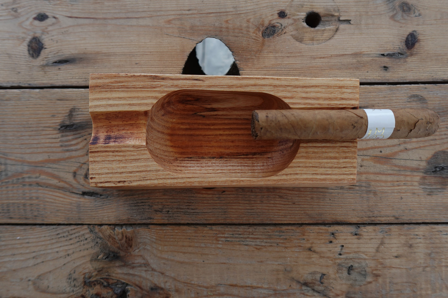 Indian Pignut Hickory 2 slot Cigar Ashtray 1222024PH3