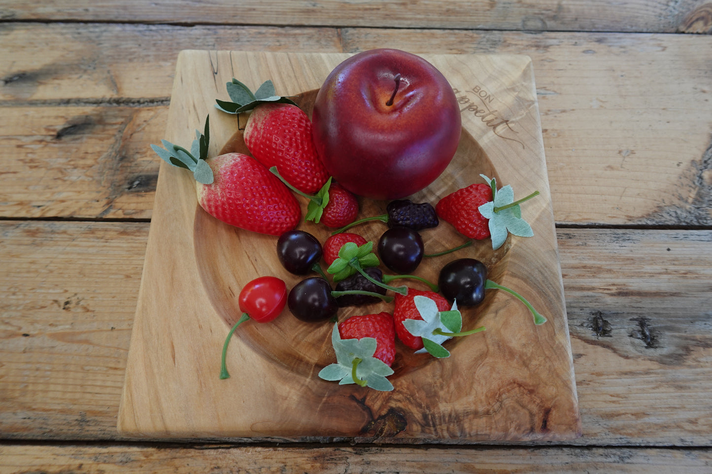 Gorgeous Indiana Maple Plate 4152025M5