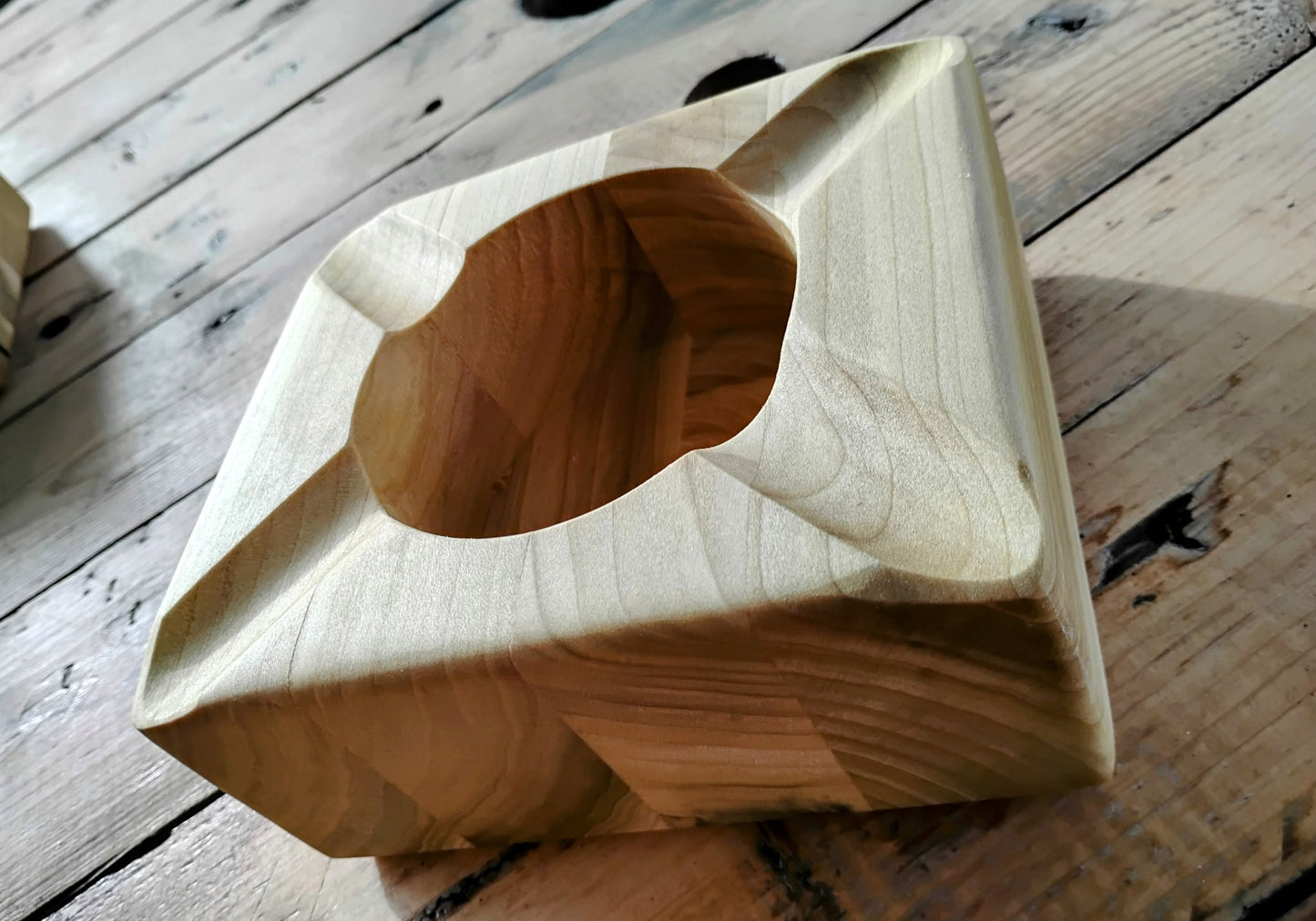 Indiana Rainbow Poplar Deep Well Cigar Ashtray RP3