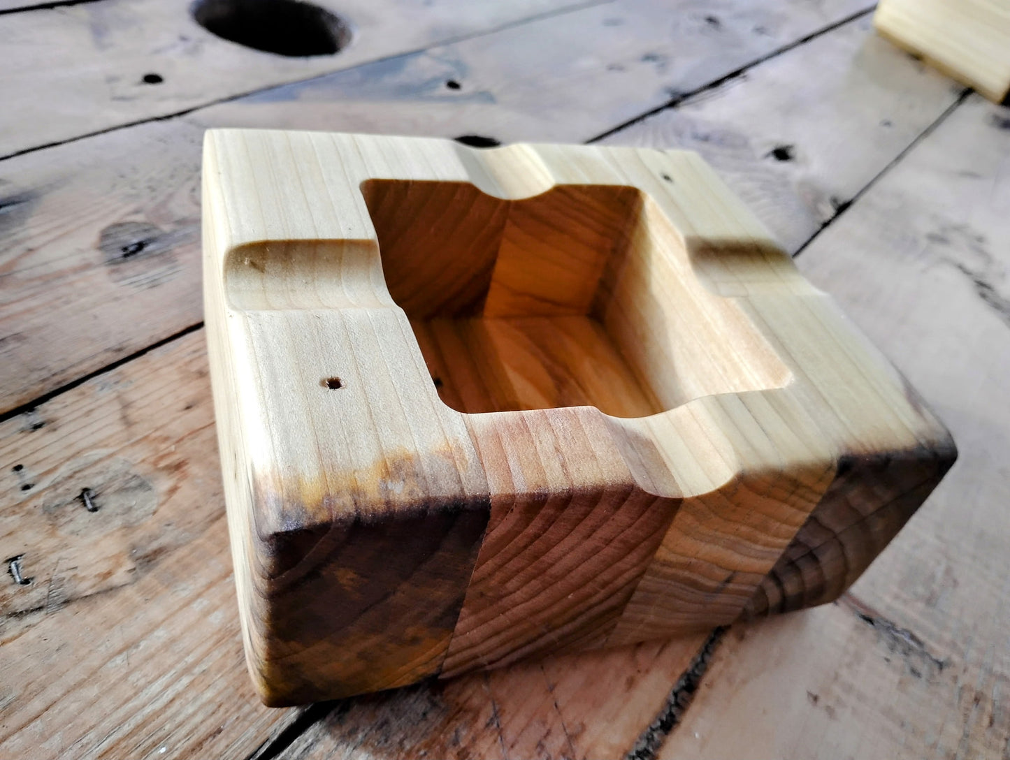 Indiana Rainbow Poplar Deep Well Cigar Ashtray RP34