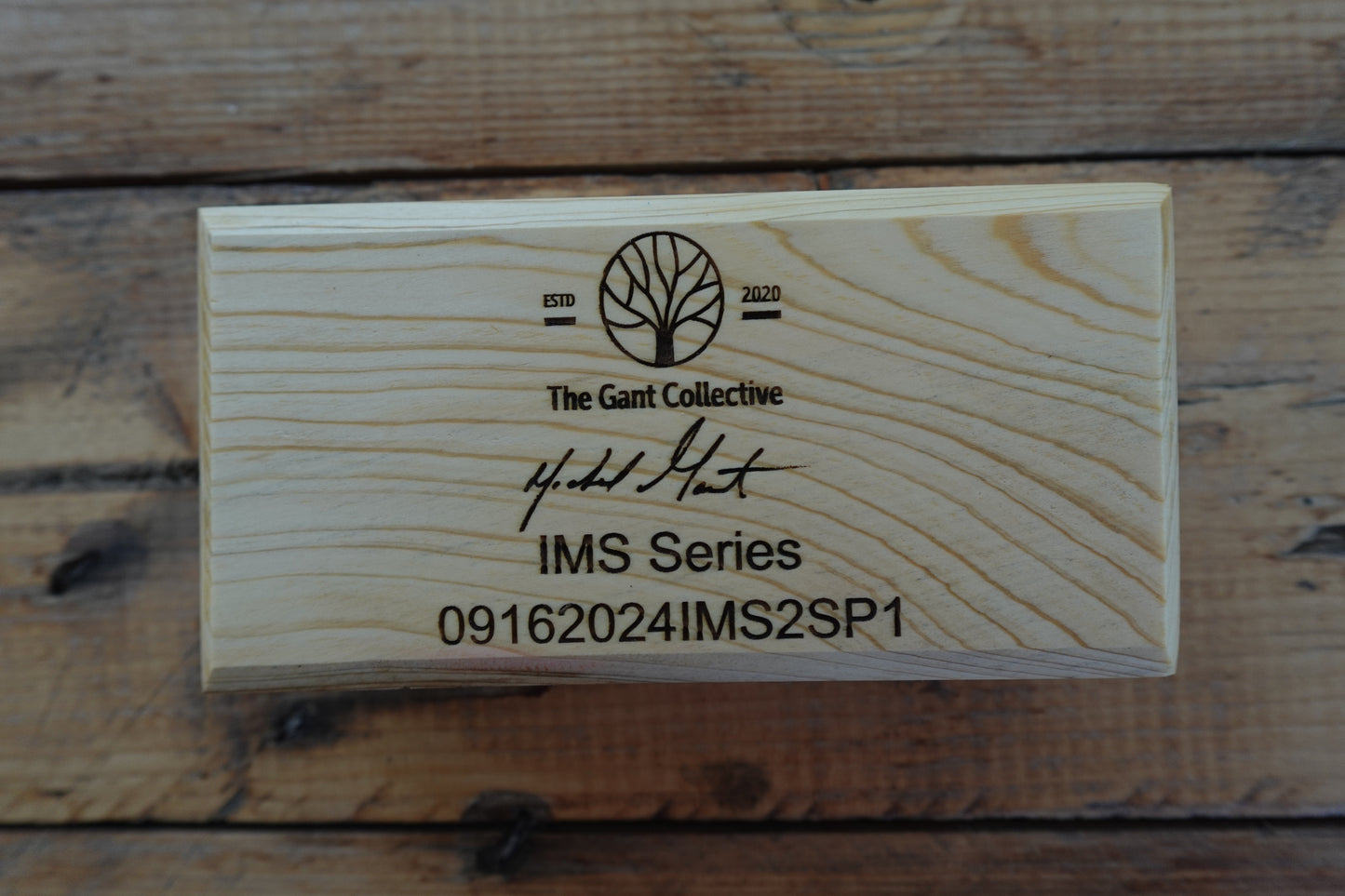 IMS Series Pine 2 Slot Cigar Ashtray 09162024IMS2SP1