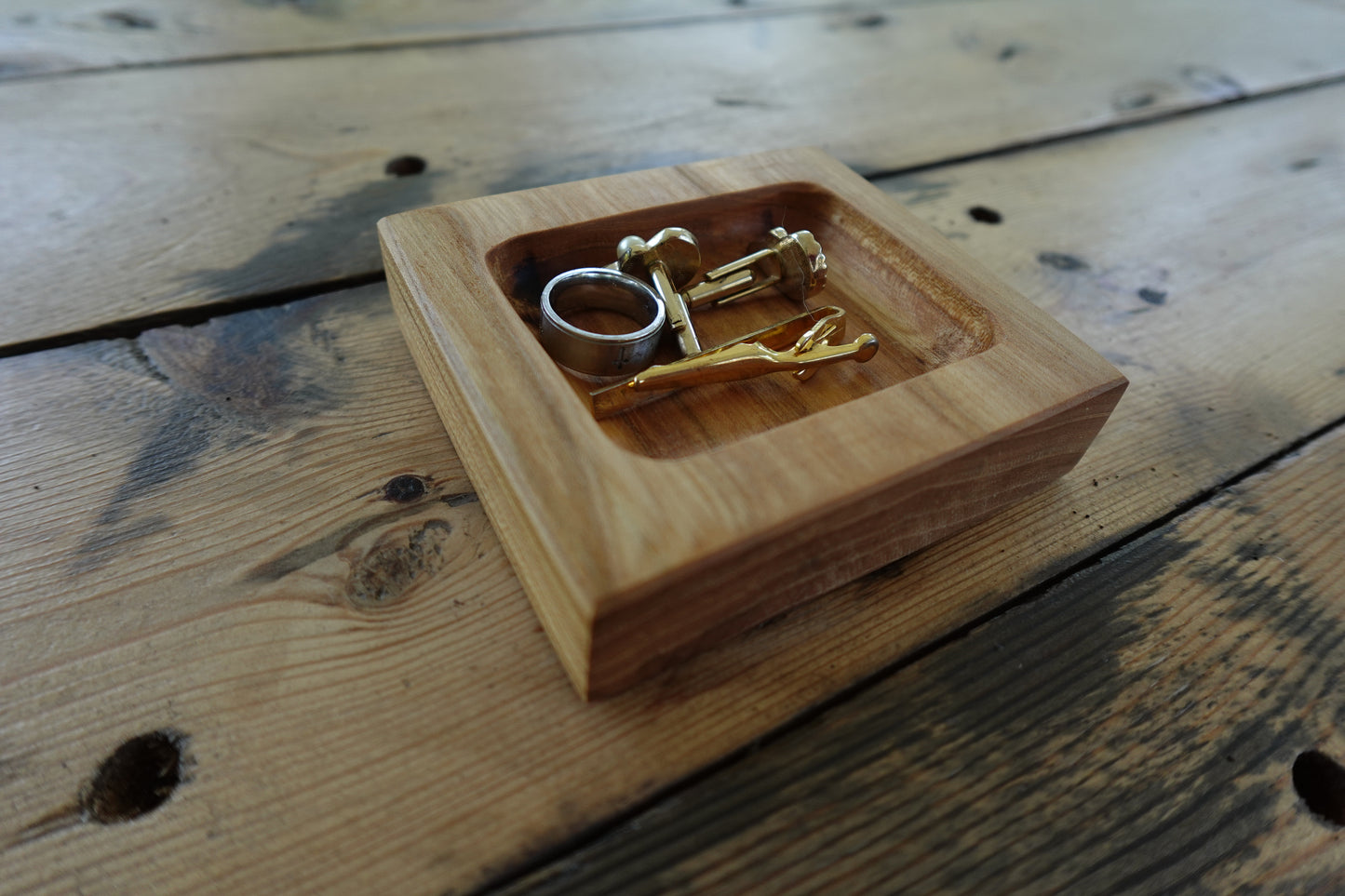 American Elm Ring Tray