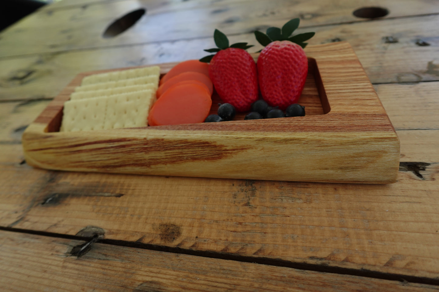 Medium Elm Charcuterie Tray