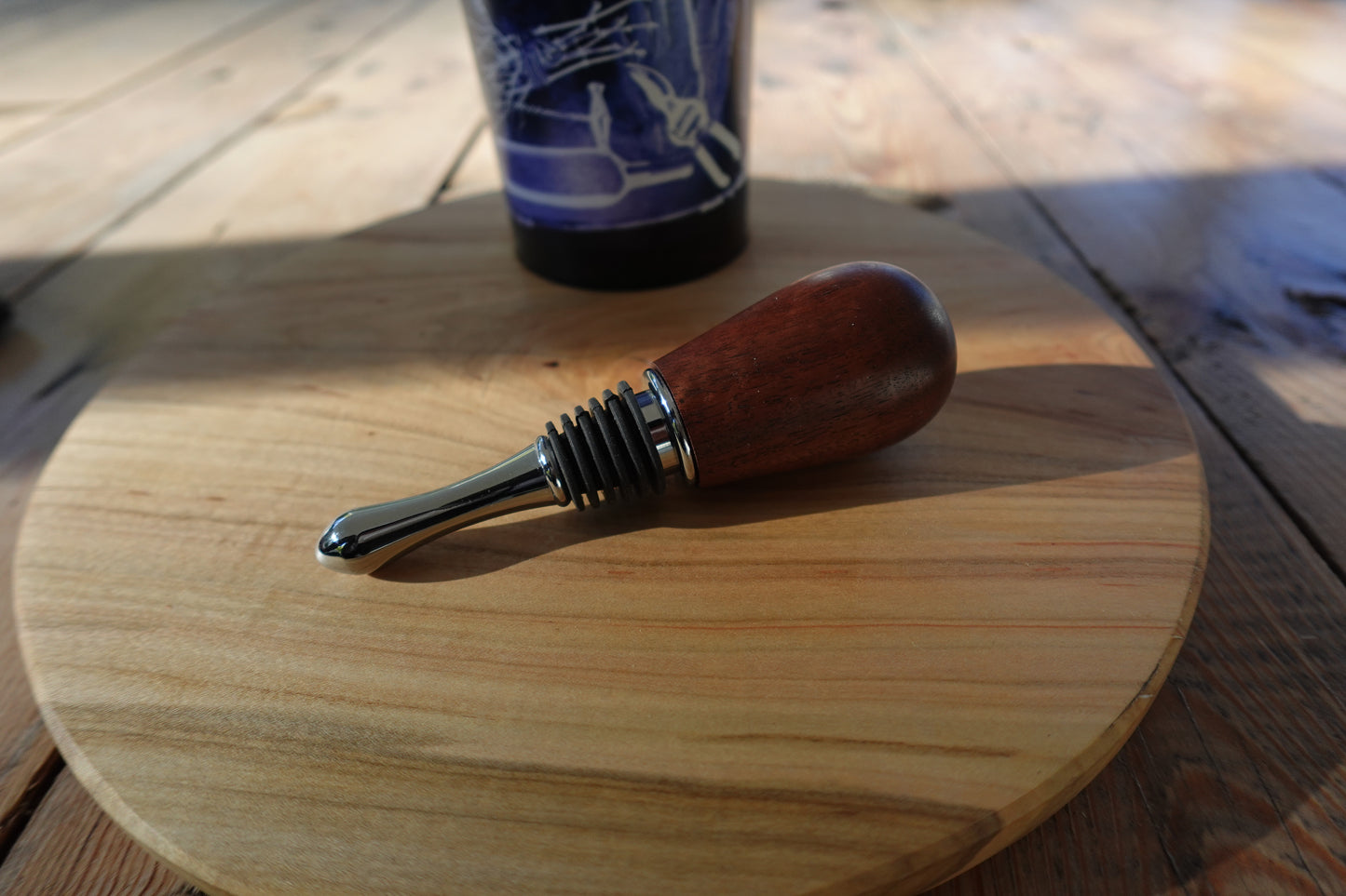 Gorgeous Walnut Wine Stopper