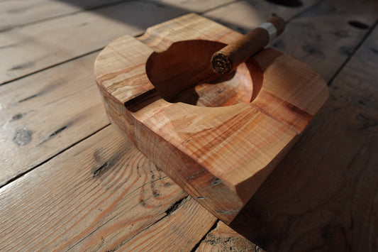 12192024AM1 Indiana Ambrosia Maple 4 Finger Cigar Ashtray
