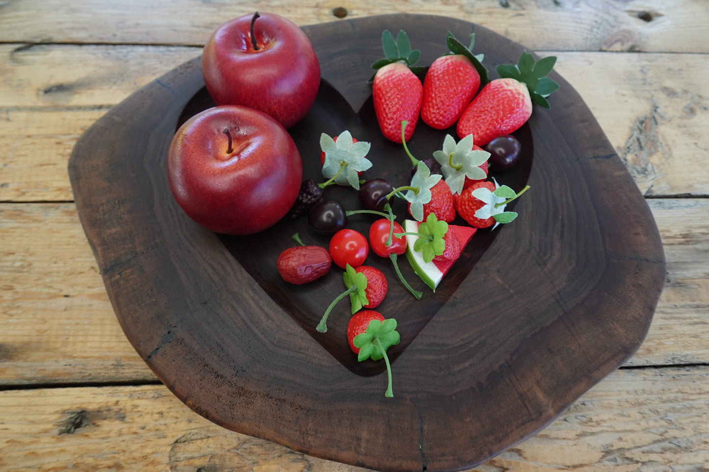 Indiana Walnut Cookie Heart-Shaped Serving Tray