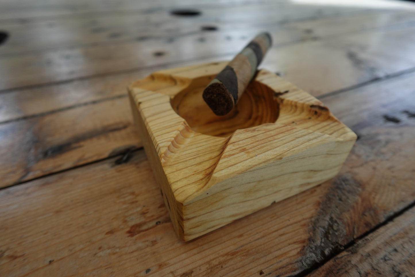 IMS Series Pine Cigar Ashtray 6192025MS54F