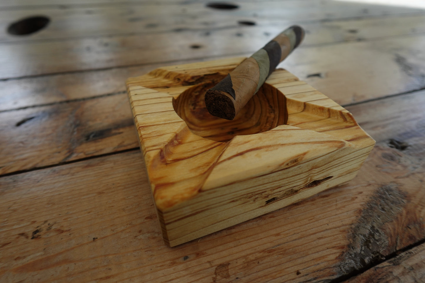 IMS Series Pine Cigar Ashtray 6192025IMS34F