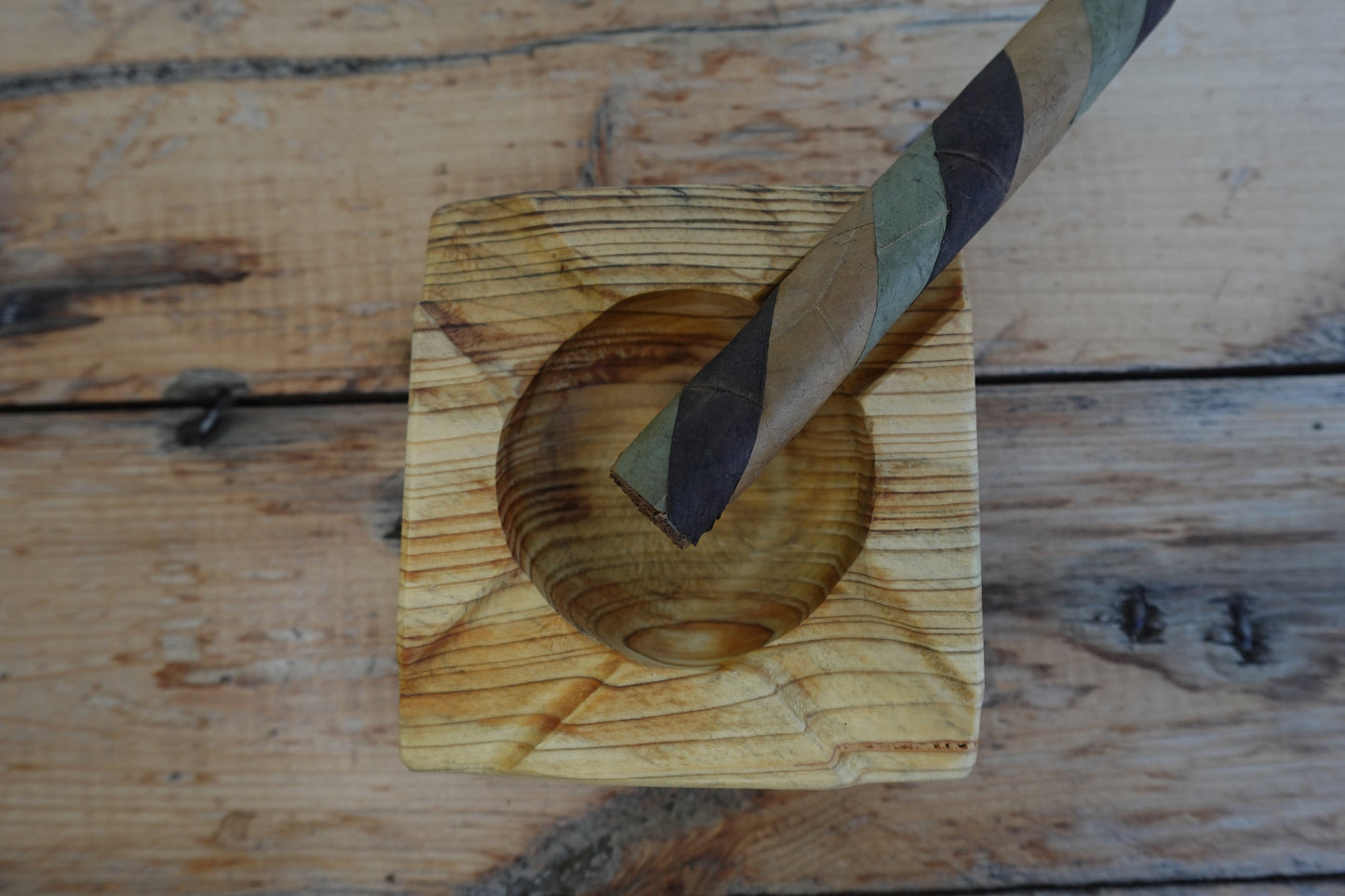 Indianapolis Motor Speedway Cigar Ashtray 6192025IMS64F