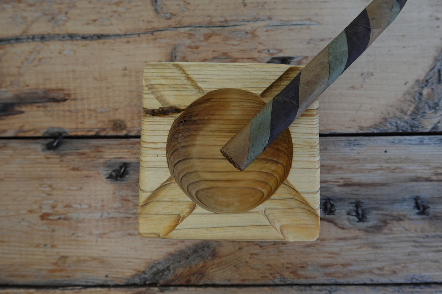 Indianapolis Motor Speedway Cigar Ashtray 6192025IMS14FA