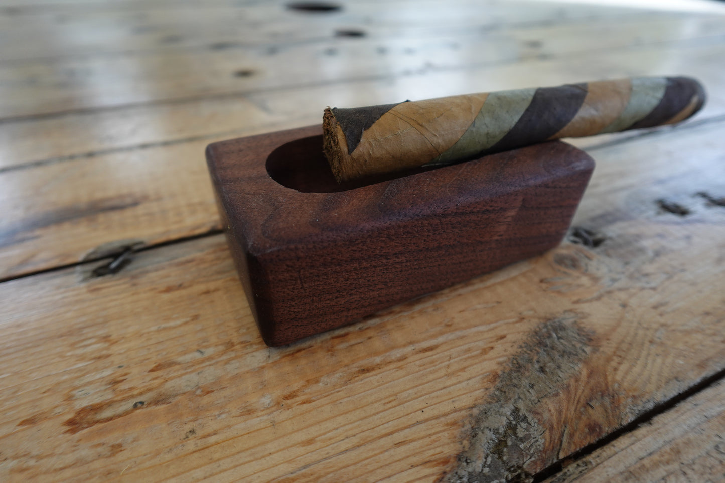 Indiana Walnut One Finger Cigar Ashtray