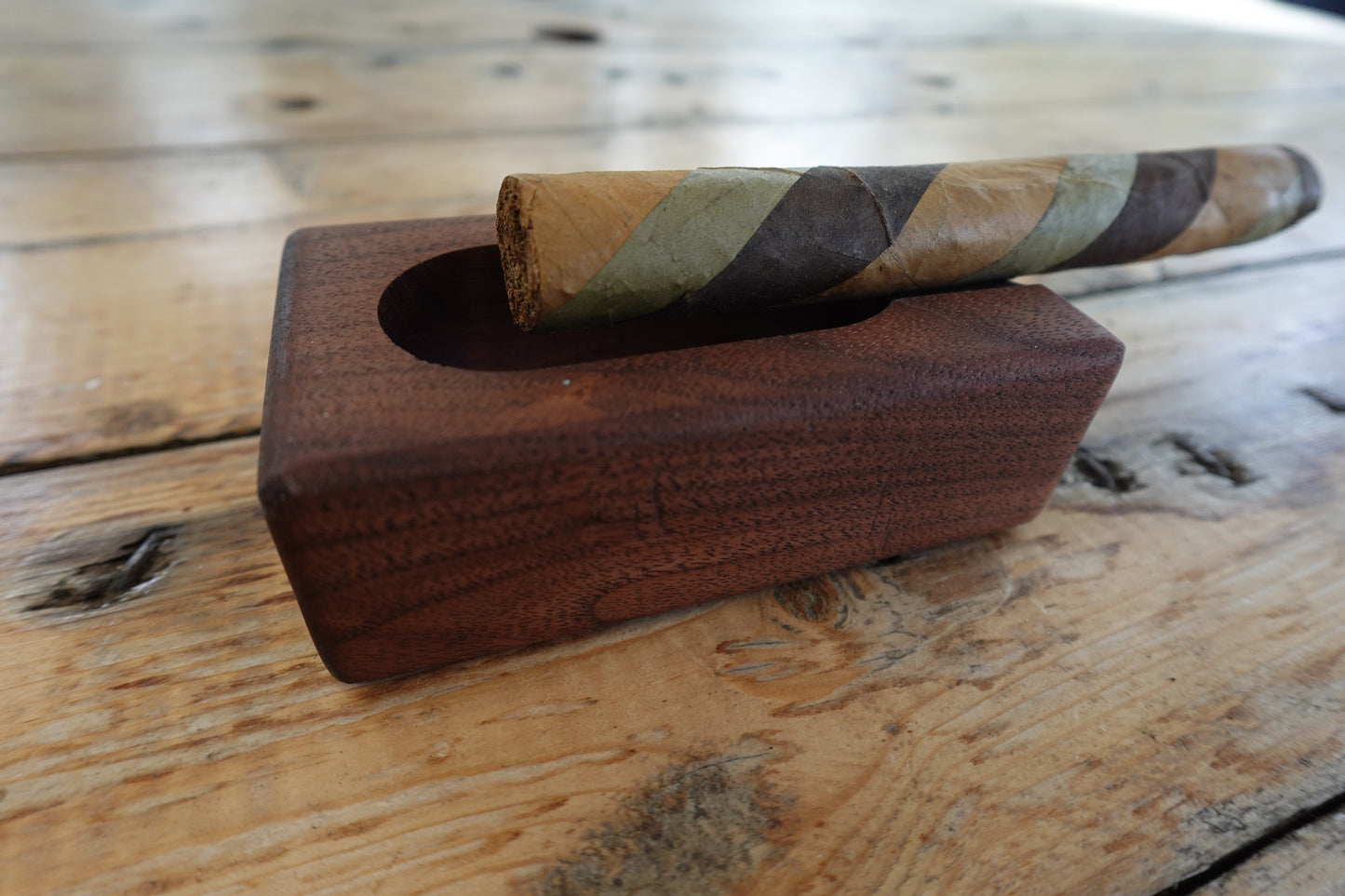 Indiana Walnut 1 Finger Cigar Ashtray 7292025W2F1