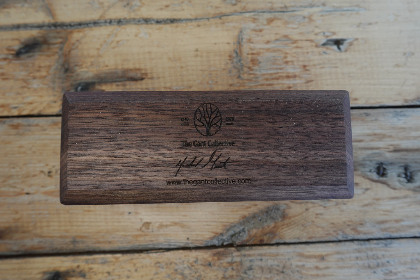 Indiana Walnut 1 Finger Cigar Ashtray