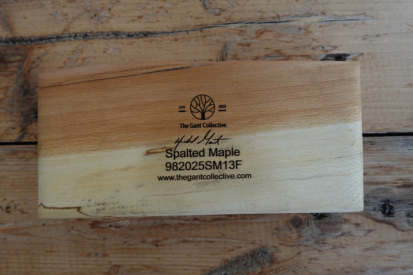 982025SM13F Spalted Maple Cigar Ashtray