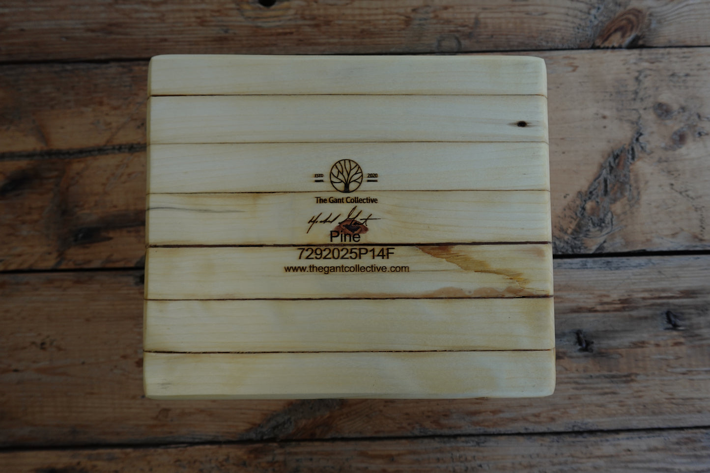 XXL Pine Four Finger Cigar Ashtray 7292025P14F