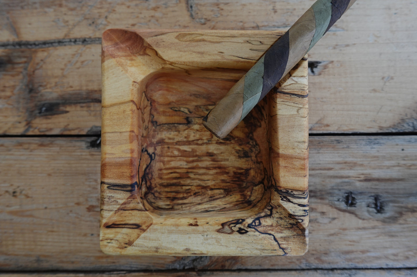 10142025SM1F4 Indiana Spalted Maple Four Finger Cigar Ashtray