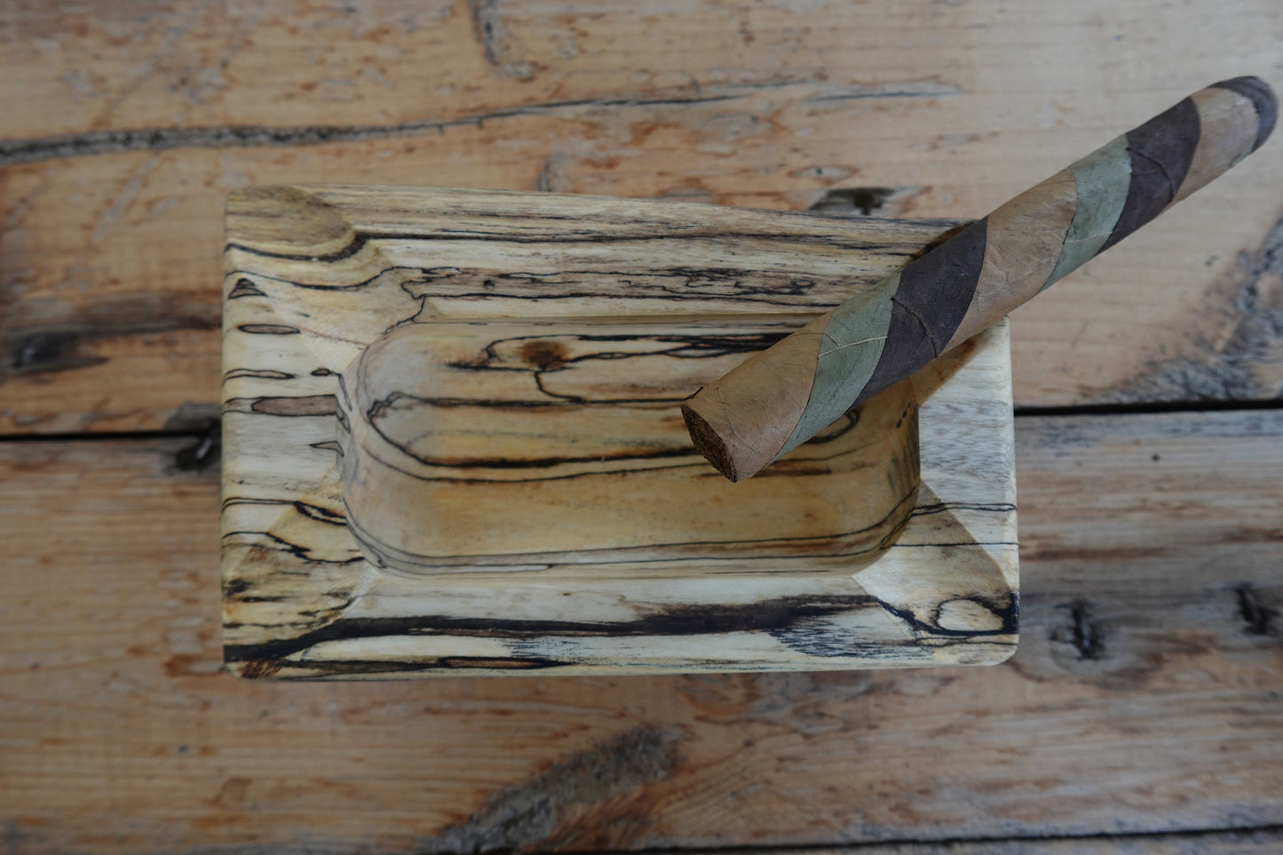 8282025SM2F4 Indiana Spalted Maple Four Finger Cigar Ashtray