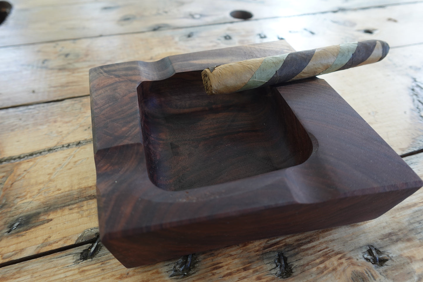 Gunstock Series Walnut Cigar Ashtray 10152024GS2