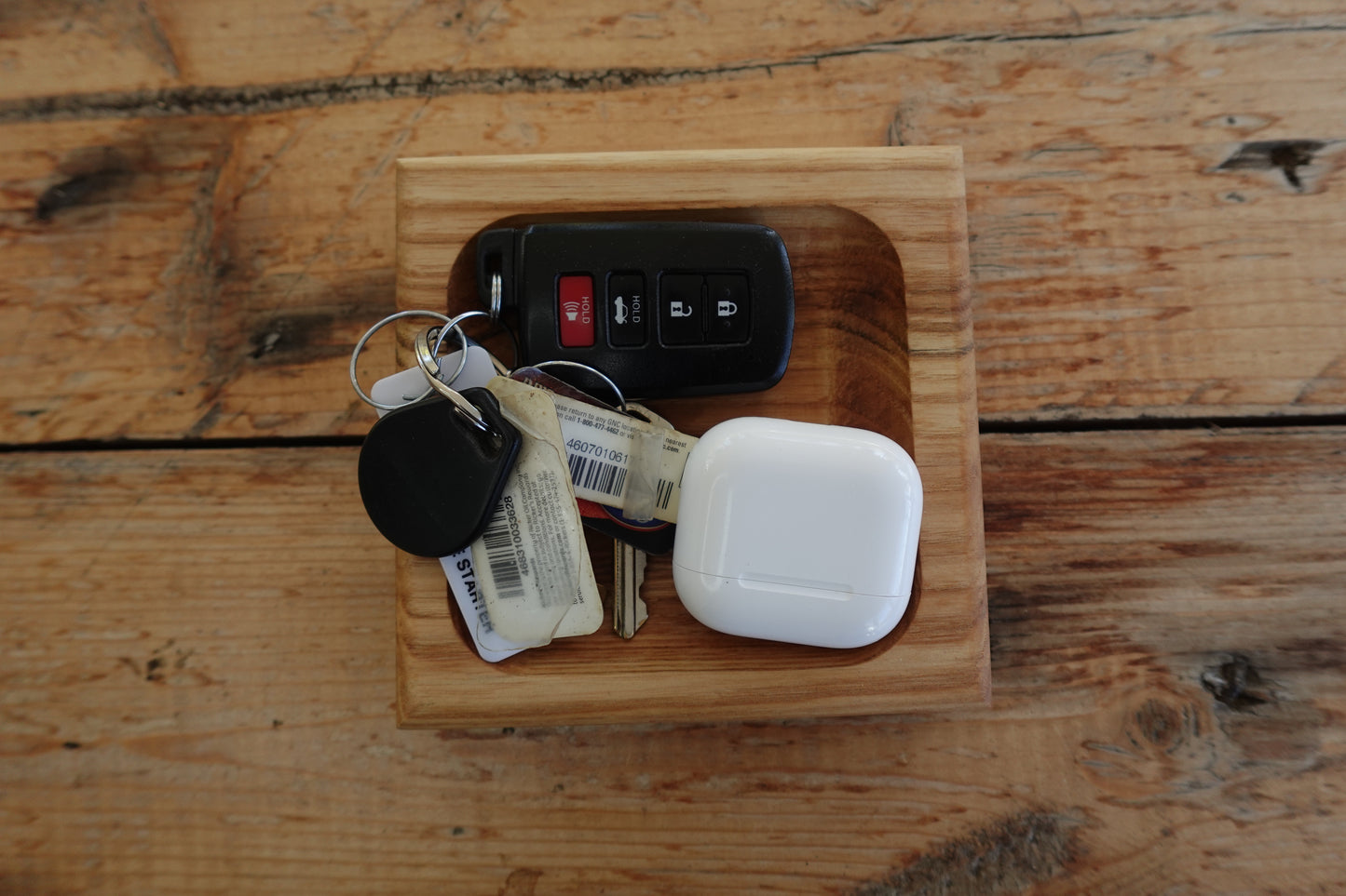 Indiana Elm Valet Tray Valet 1