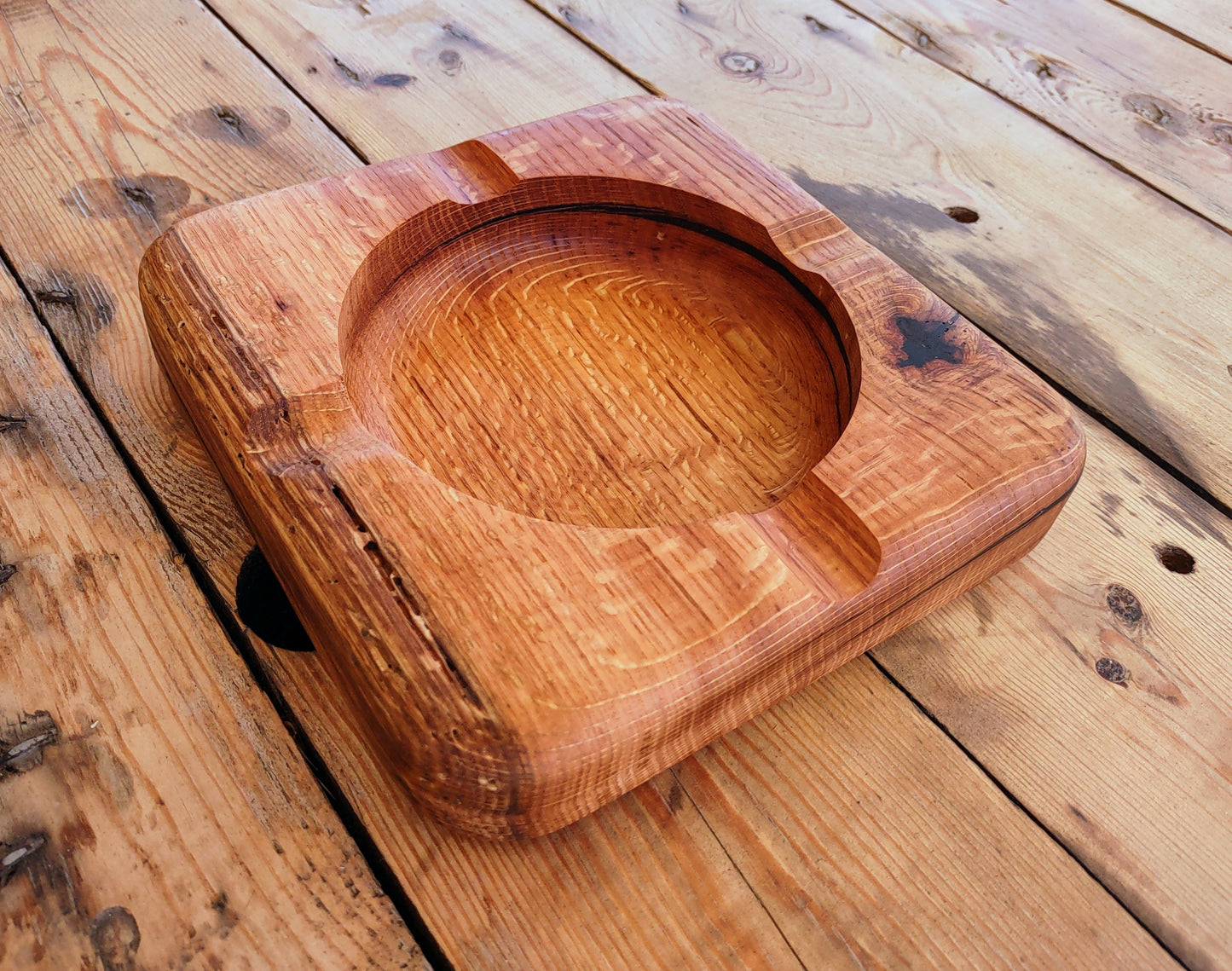 2292024RO2 Red Oak Cigar Ashtray